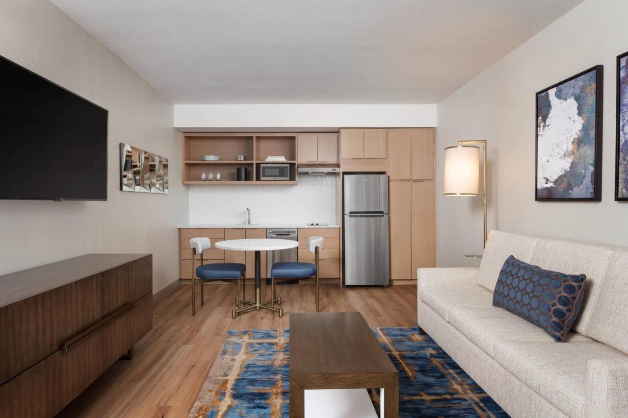 Delta Hotels By Marriott Virginia Beach Waterfront Esterno foto