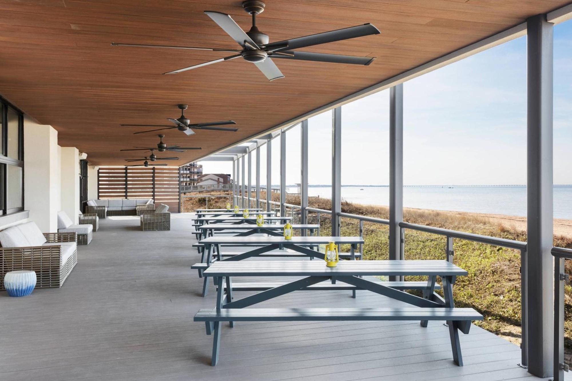 Delta Hotels By Marriott Virginia Beach Waterfront Esterno foto