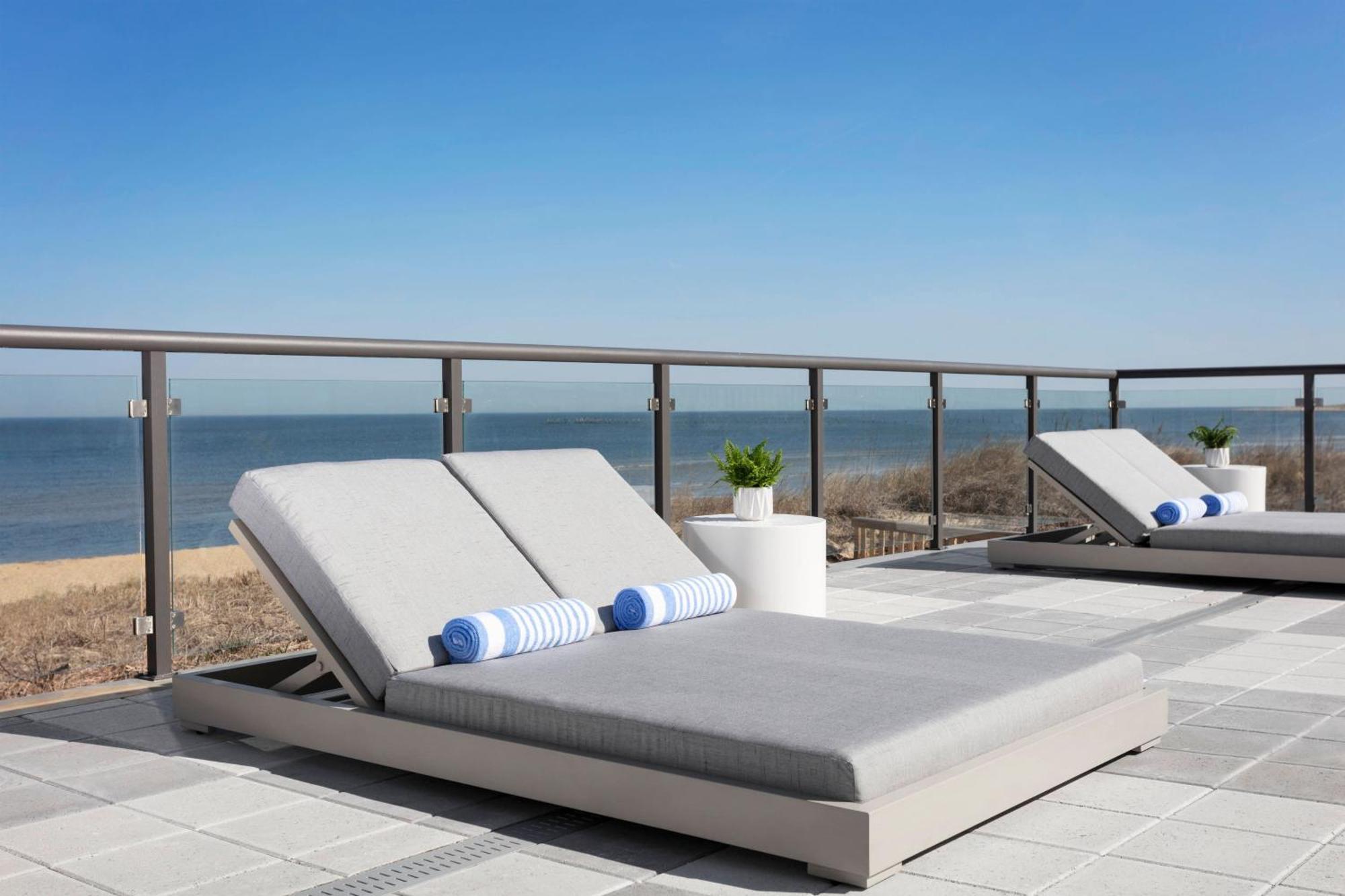 Delta Hotels By Marriott Virginia Beach Waterfront Esterno foto