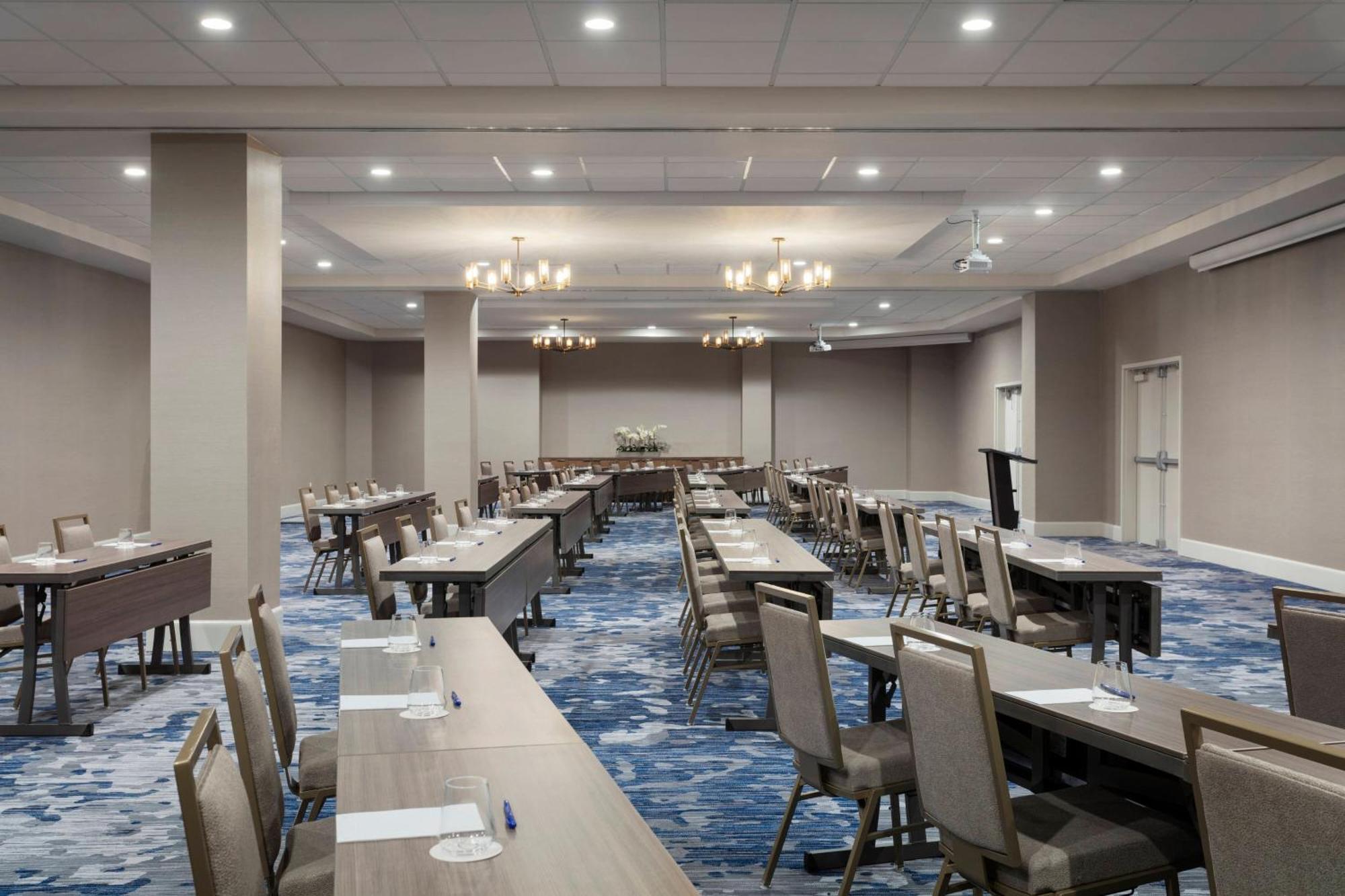 Delta Hotels By Marriott Virginia Beach Waterfront Esterno foto